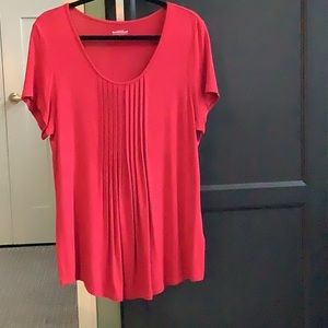 Cute red Tunic with pintucked front details Size Lg